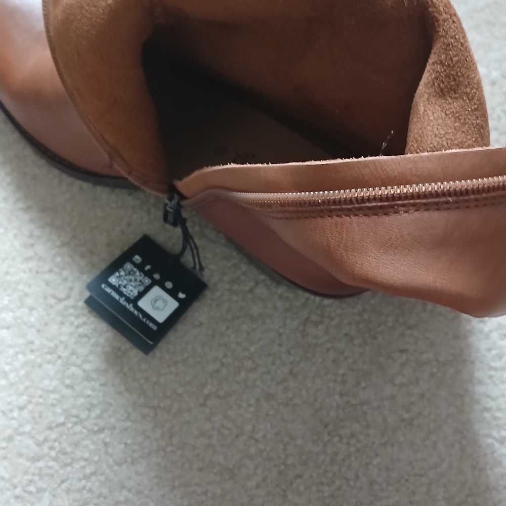 Carmela leather boot - Picture 8 of 10
